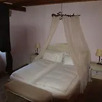 Chateau Salavaux Hotel 3*