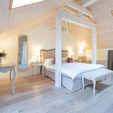 فندق Romantik Chateau Salavaux Vully-les-Lacs