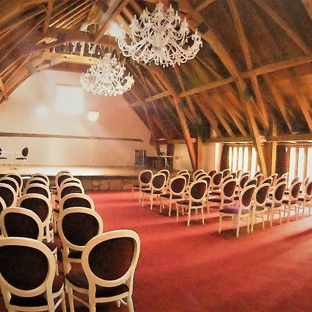 فندق Romantik Chateau Salavaux Vully-les-Lacs