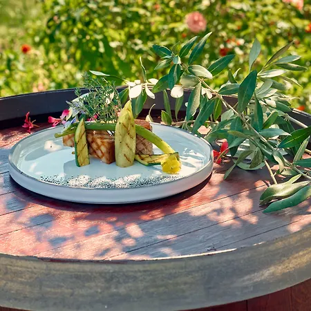 Romantik Chateau Salavaux فندق 3*