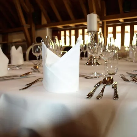 Château Salavaux Hotel 3*