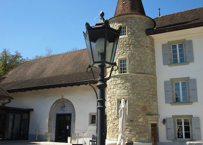 Chateau Salavaux Hotel 3*