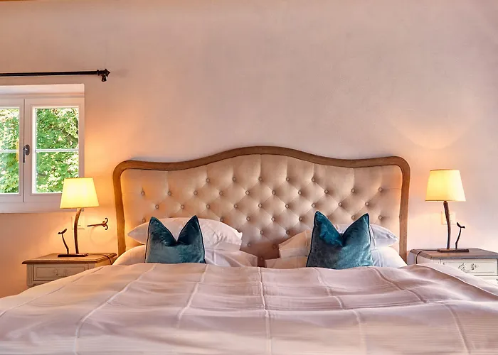 Chateau Salavaux Hotel 3*